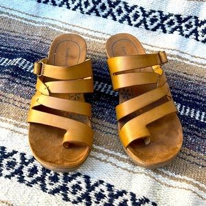 Baretraps Theanna Women's Wedge Sandals, Size: 7, LT Brown